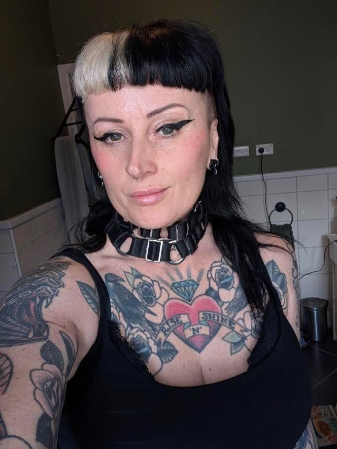 Viper Choker - With Crystal Options (Black)