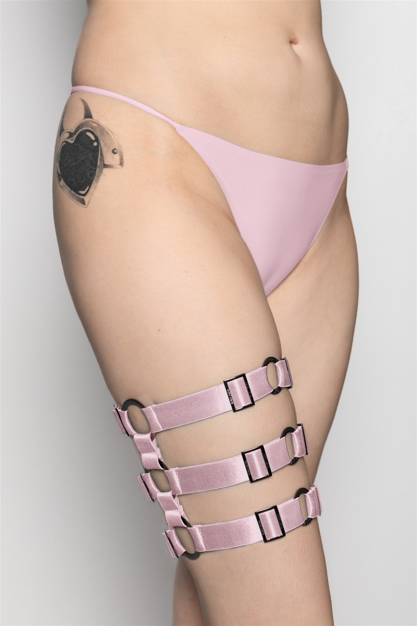 Black Magic Thigh Garter - Dusted Pink