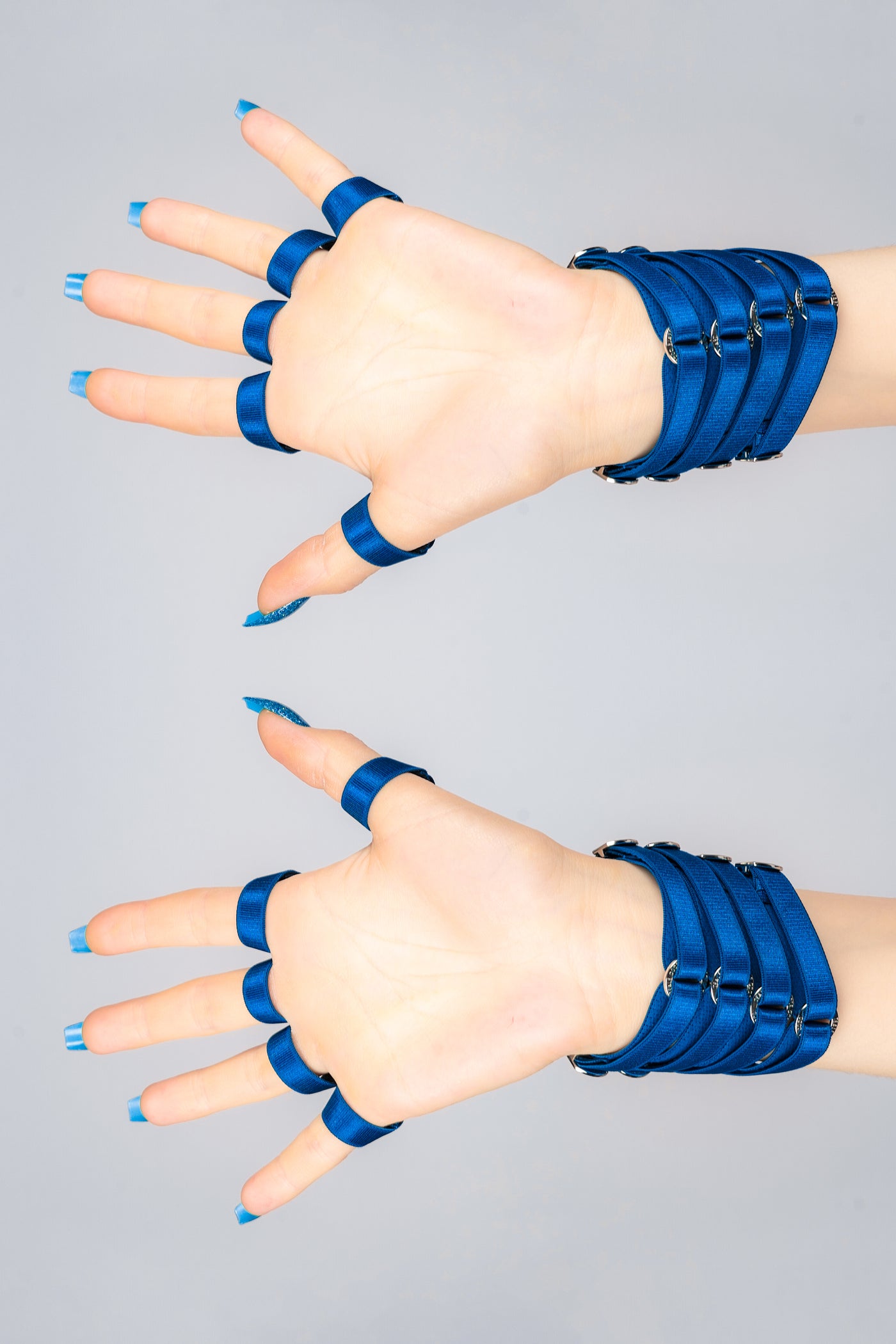 Skeleton Hand Harness - Blue