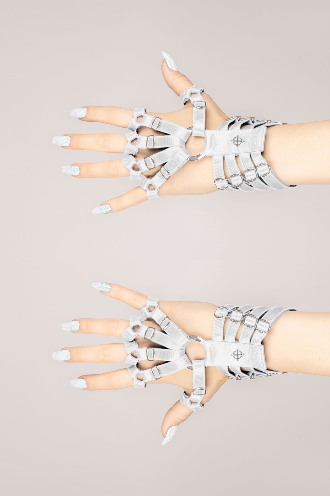 Skeleton Hand Harness - (White) – Tealecoco